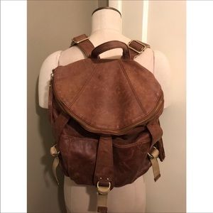 Lucky brand leather backpack triple crown 100%